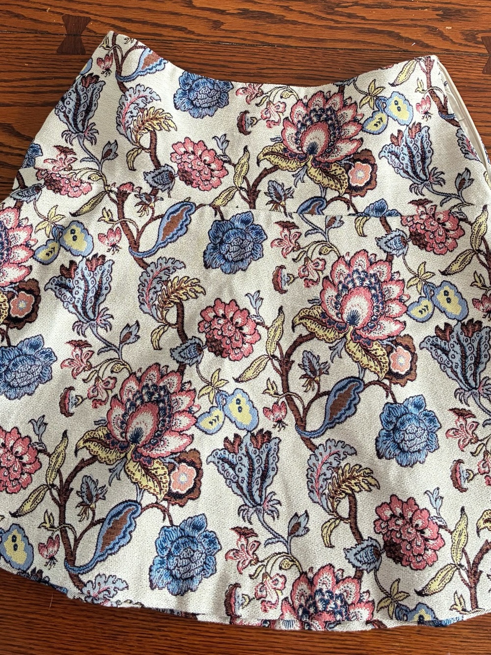 Ann Taylor Loft size 4 nwt new fit and flare skirt